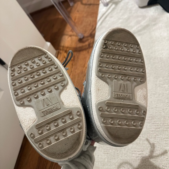 Silver Moon Boots - Picture 5 of 5